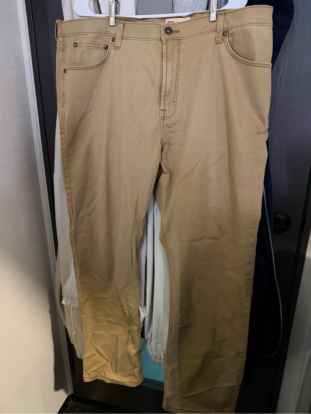 Wrangler Men's Khaki/Tan Chino Pants